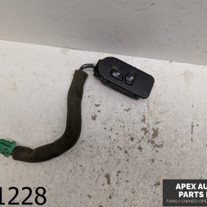 OEM 2004 Cadillac Escalade 6.0L Passenger Side Heated Seat Control Switch