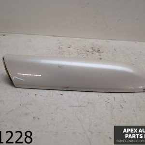 OEM 2004 Cadillac Escalade 6.0L RF Right Front Roof Rack End Cap Cover