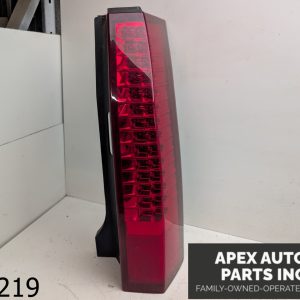 OEM 2004 Cadillac SRX 4.6L Passenger Right Side Tail Light Taillight