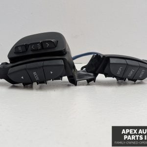 OEM 2004 Lexus LS430 4.3L  STEERING WHEEL AUDIO VOLUMN CRUISE CONTROL SWITCH