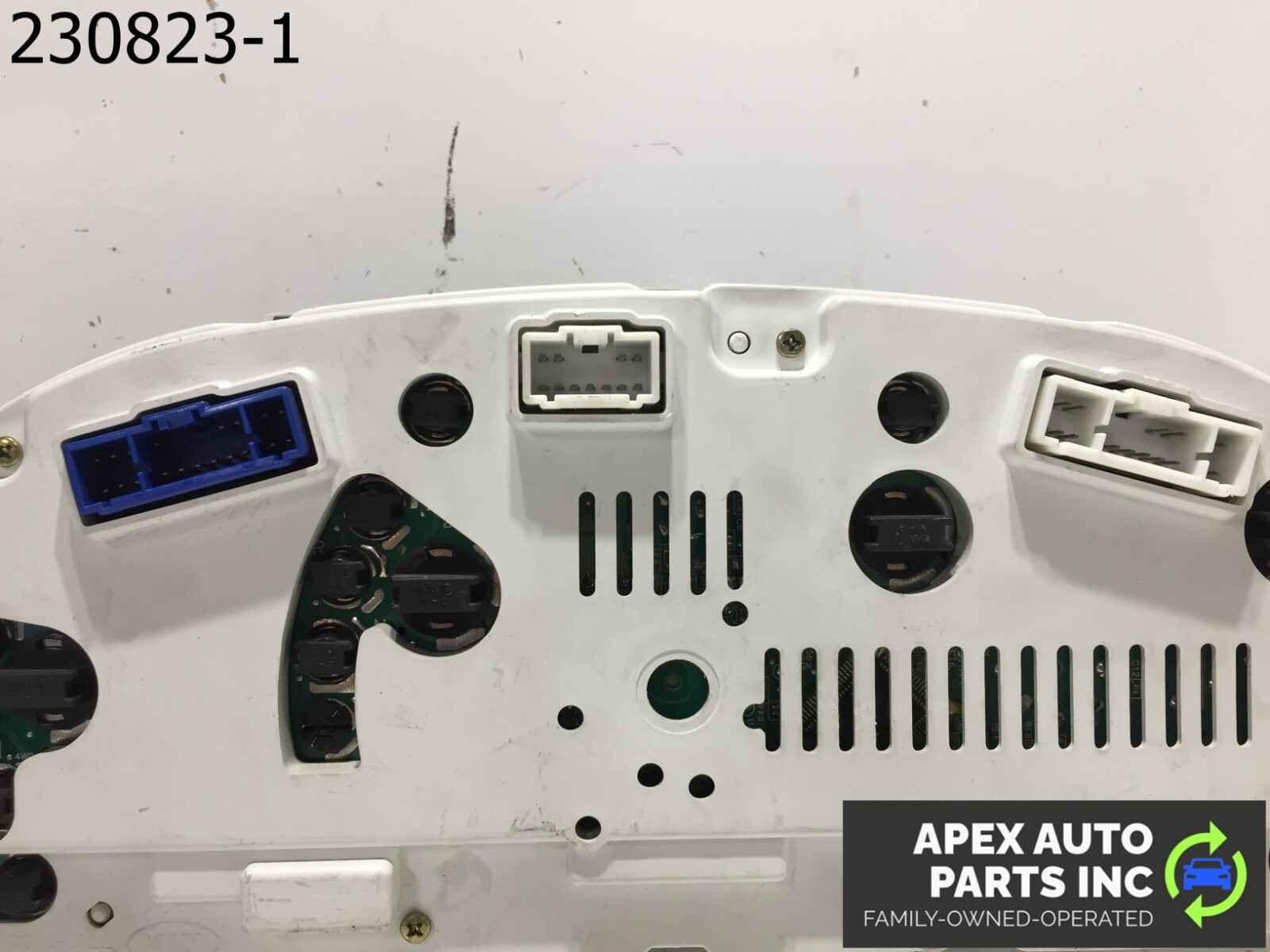 OEM 2005-2006 Kia Sorento Speedometer Instrument Cluster Gauges 3E062 - Image 8