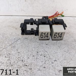OEM 2005-2008 Audi A6 Avant 3.1L FUSE / Relay Holder