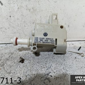 OEM 2005-2008 Audi A6 Avant 3.1L Glovebox Release Actuator Switch
