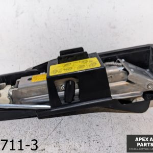 OEM 2005-2008 Audi A6 Avant 3.1L JACK W/ HOUSING BRACKET TOOL
