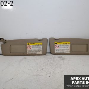 OEM 2005 Audi A4 2L Sun Visor Pair Illuminated Tan