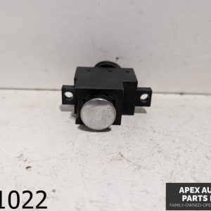 OEM 2005 BMW 745i 4.4L TRUNK OPEN RELEASE SWITCH BUTTON