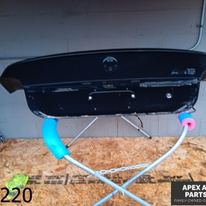 OEM 2006-2007 BMW M5 w/o spoiler Rear Exterior Trunk Lid Deck W PARK ASSIST E60