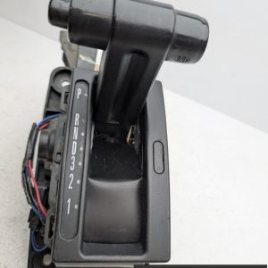 OEM 2006 Ford Mustang 4.0L Automatic Trans Floor Gear Shifter Assembly