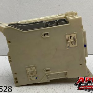 OEM 2006 Lexus GS430 4.3L Trunk Fuse Box Relay Junction 82730-30274