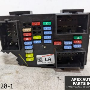 OEM 2007 Chevrolet Suburban 5.3L Cabin Fuse Junction Box