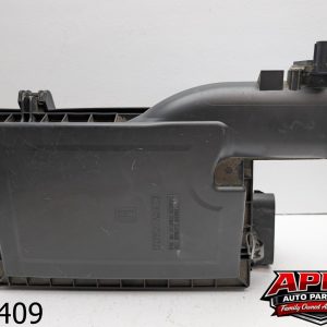 OEM 2007 Lexus LS460 4.6L RIGHT PASSENGER SIDE AIR FILTER BOX