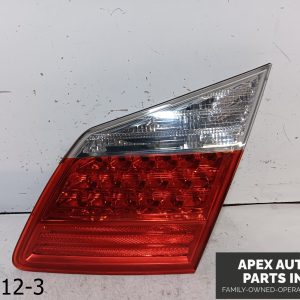 OEM 2009-2011 Hyundai Genesis 3.8L Passenger side inner trunk taillight