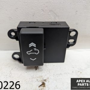 OEM 2009 Chevrolet Silverado 5.3L Sunroof Switch