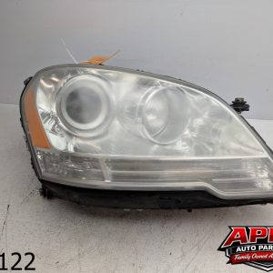 OEM 2009 Mercedes ML350 3.5L HEADLIGHT RIGHT PASSENGER HALOGEN