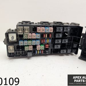 OEM 2010 Ford Flex 3.5L Fuse Box Engine