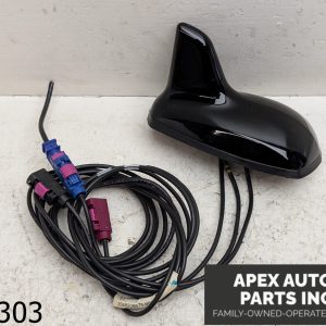 OEM 2010 Mercedes C300 3.0L SHARK FIN RADIO ANTENNA
