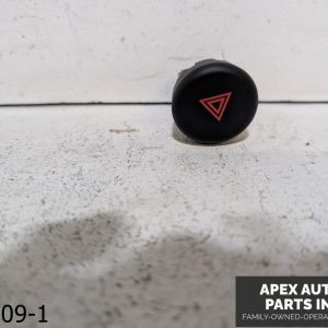 OEM 2011-2014 Nissan Juke 1.6L  EMERGENCY HAZARD SWITCH