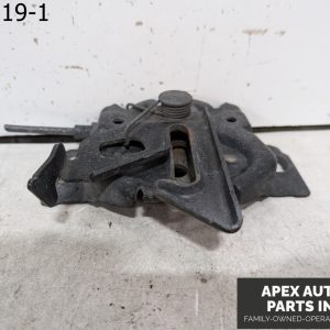 OEM 2011 Ford Fusion 2.5L Hood Lock Latch W/ MOUNTING BOLTS