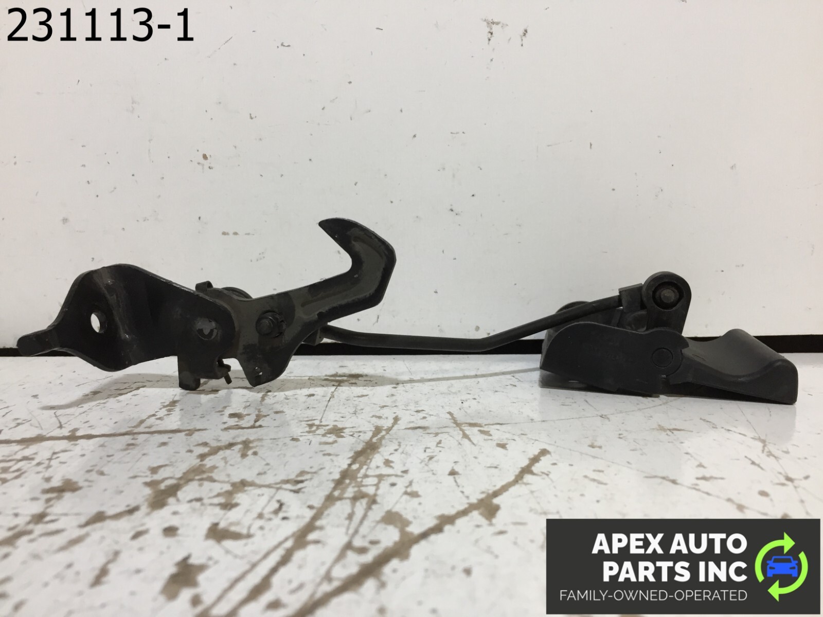 OEM 2011 Kia Sedona HOOD BONNET SAFETY CATCH LATCH LOCK W/ RELEASE CABLE - Image 5