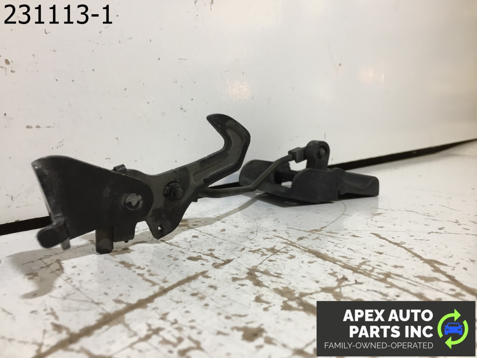 OEM 2011 Kia Sedona HOOD BONNET SAFETY CATCH LATCH LOCK W/ RELEASE CABLE - Image 6