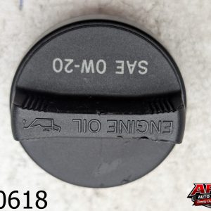 OEM 2011 Toyota Prius 1.8L Engine Oil Filler Cap