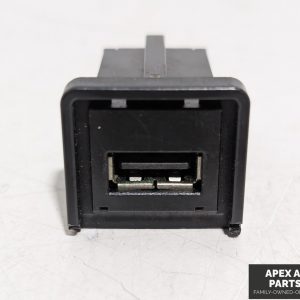 OEM 2013-2015 Infiniti JX35 3.5L REAR QUARTER PANEL USB PORT TRIM