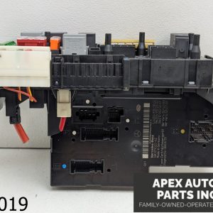 OEM 2013-2015 Mercedes GLK350 3.5L REAR TRUNK FUSE RELAY BOX MODULE