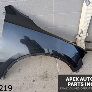 OEM 2013 Dodge Durango 3.6L RIGHT PASSENGER SIDE BODY WING FENDER