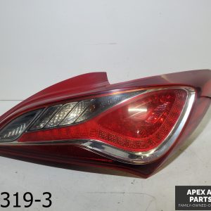 OEM 2014-2016 Hyundai Genesis Coupe 3.8L TAIL LIGHT OEM RIGHT SIDE OUTER TAIL