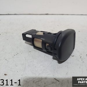 OEM 2014-2016 Nissan Rogue 2.5L Charging Port