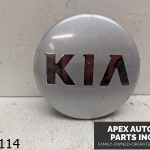 OEM 2015 Kia Sorento 3.3L Silver Wheel Center Cap Hub