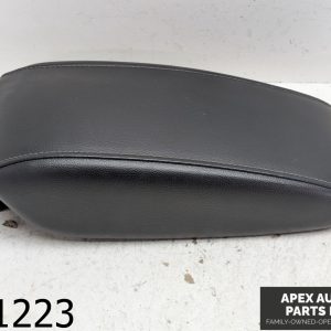 OEM 2017 Chevrolet Cruze 1.4L Center Console Black Leather Armrest Lid