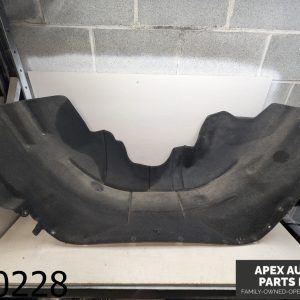 OEM 2017 Chevrolet Silverado 1500 5.3L FRONT RIGHT PASSENGER SIDE FENDER LINER