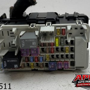 OEM 2019 Chevrolet Equinox 1.5L Power Distribution Fuse Relay Box