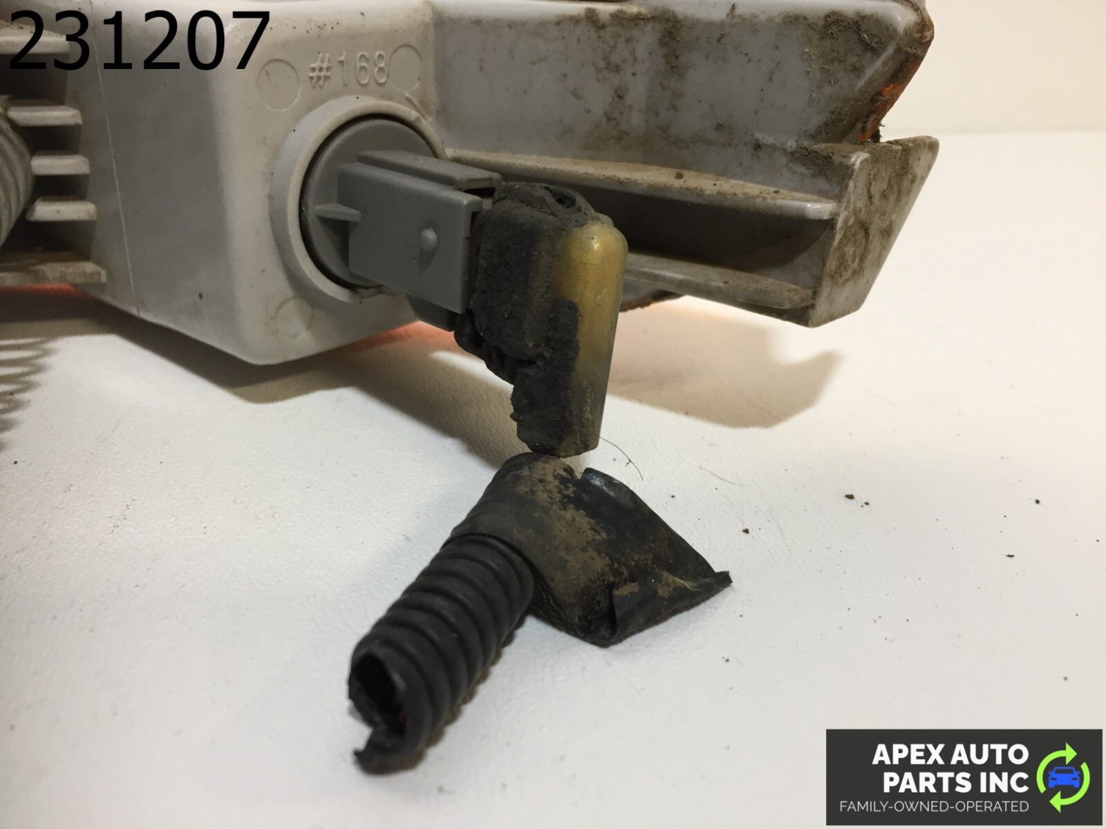 OEM ACURA CL 1999 front passenger bumper turn signal light R 045-4952 - Image 9