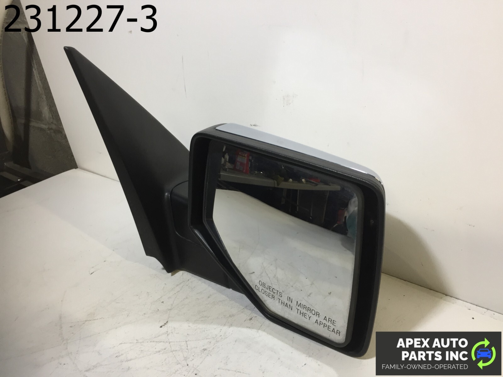 OEM Ford Expedition 2009 Right Passenger Side Mirror - Image 3