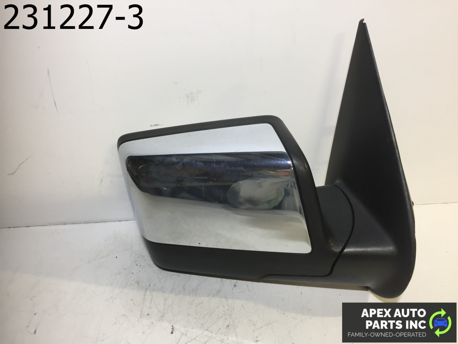 OEM Ford Expedition 2009 Right Passenger Side Mirror - Image 5