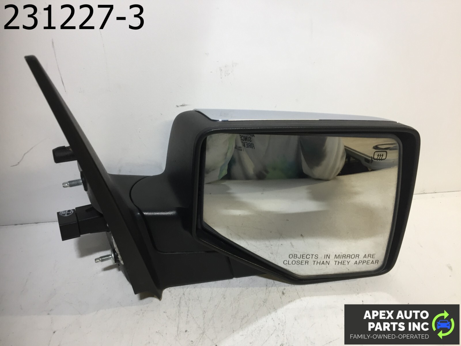 OEM Ford Expedition 2009 Right Passenger Side Mirror