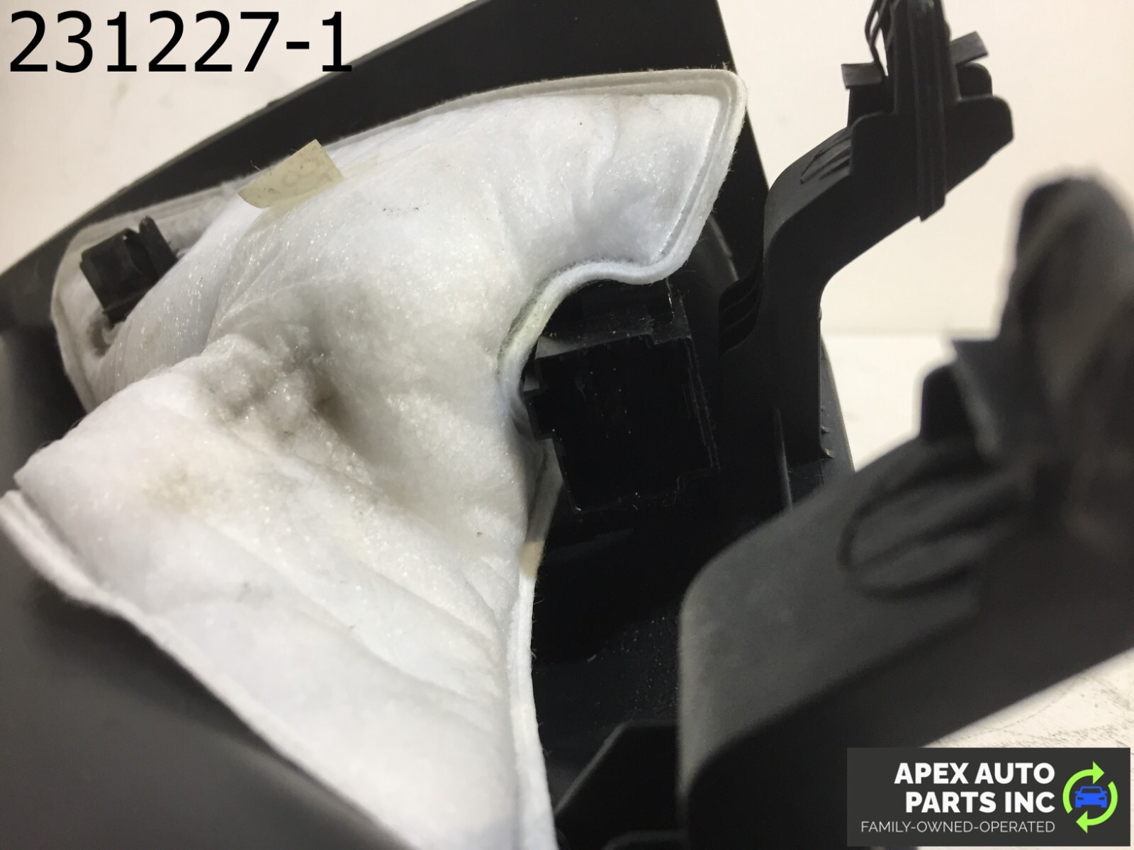 OEM Ford Taurus 2008 Left Driver Mirror Interior Cover Switch Trim Bezel - Image 8