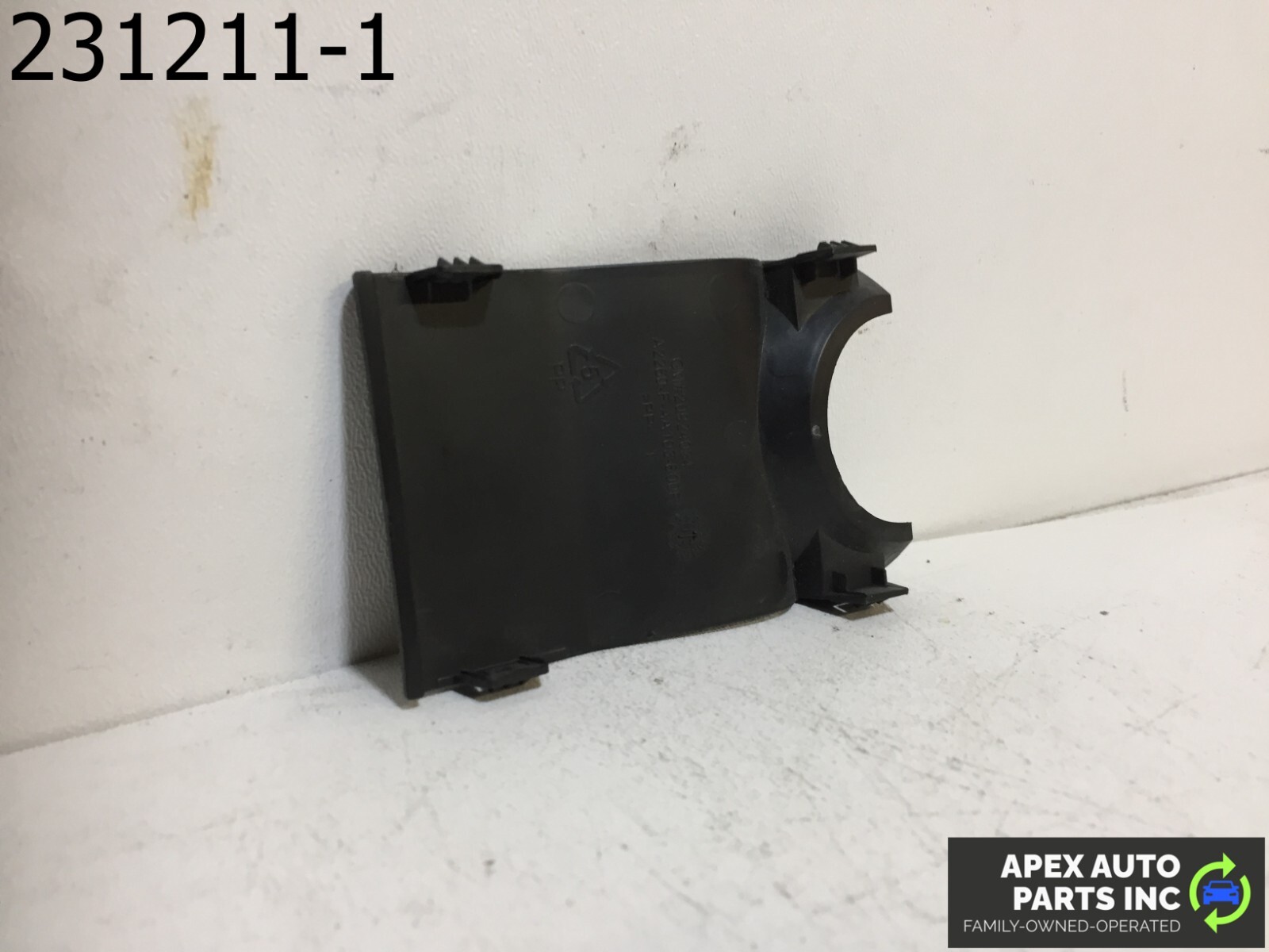 OEM GMC Terrain 2014 Windshield Sensor Mount Bracket Cover 20924034 - Image 6