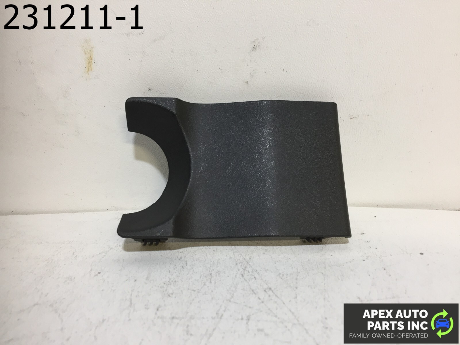 OEM GMC Terrain 2014 Windshield Sensor Mount Bracket Cover 20924034