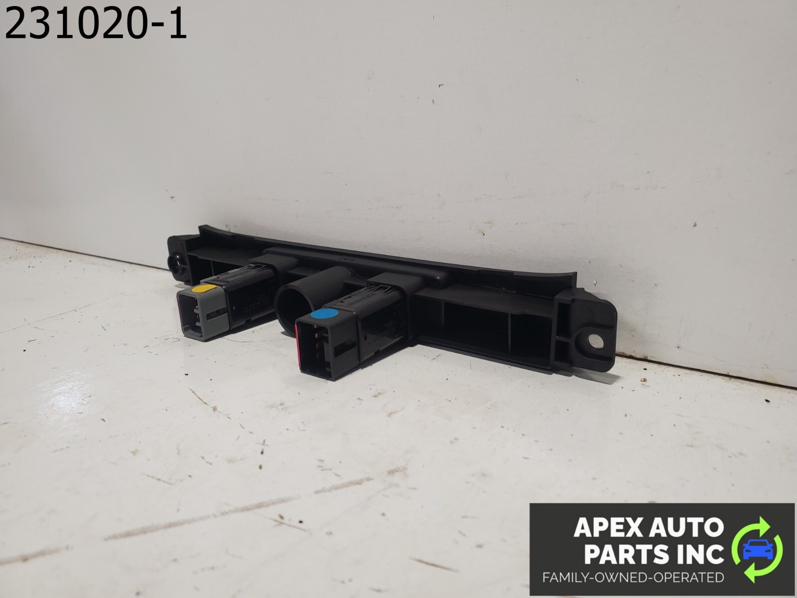 OEM Kia Sedona 08 Rear Windshield Wash ESC Switch OEM Part 93700-4D200 - Image 7