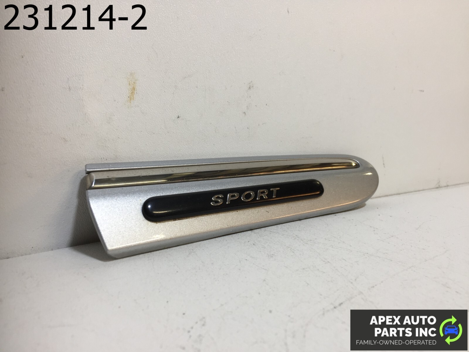 OEM Mercedes C230 2006 Front Right Passenger Fender sport Molding Trim - Image 3