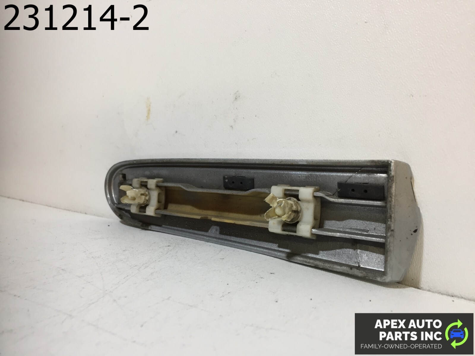 OEM Mercedes C230 2006 Front Right Passenger Fender sport Molding Trim - Image 7