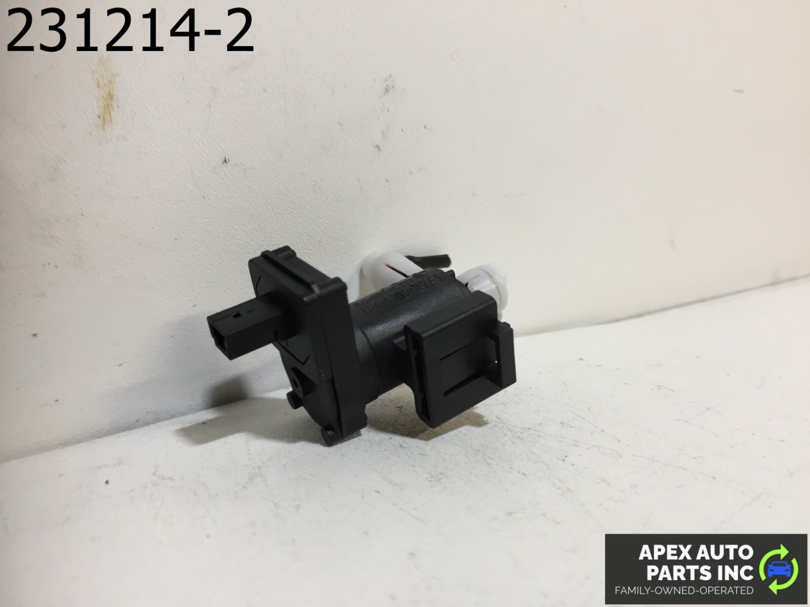 OEM Mercedes C230 2006 Fuel Purge Valve Solenoid - Image 3