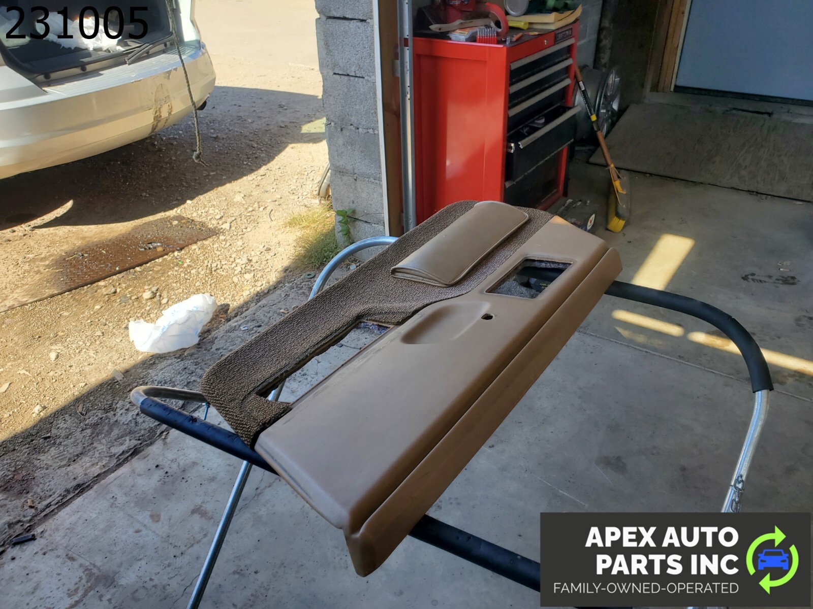 OEM Pontiac Fiero 1985 FRONT INTERIOR DRIVER DOOR TRIM PANEL - Image 7