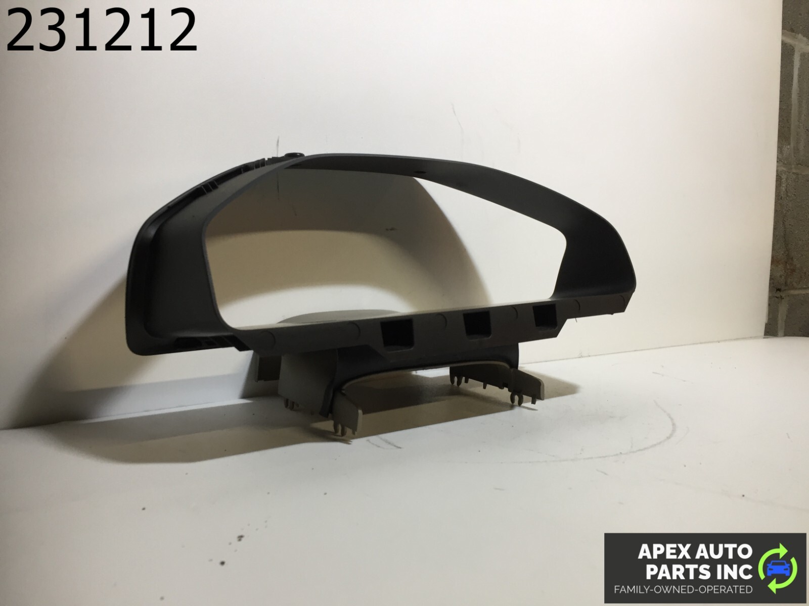 OEM Volvo XC90 2004 Instrument Gauge Cluster Bezel Trim Shroud Dash Panel - Image 6