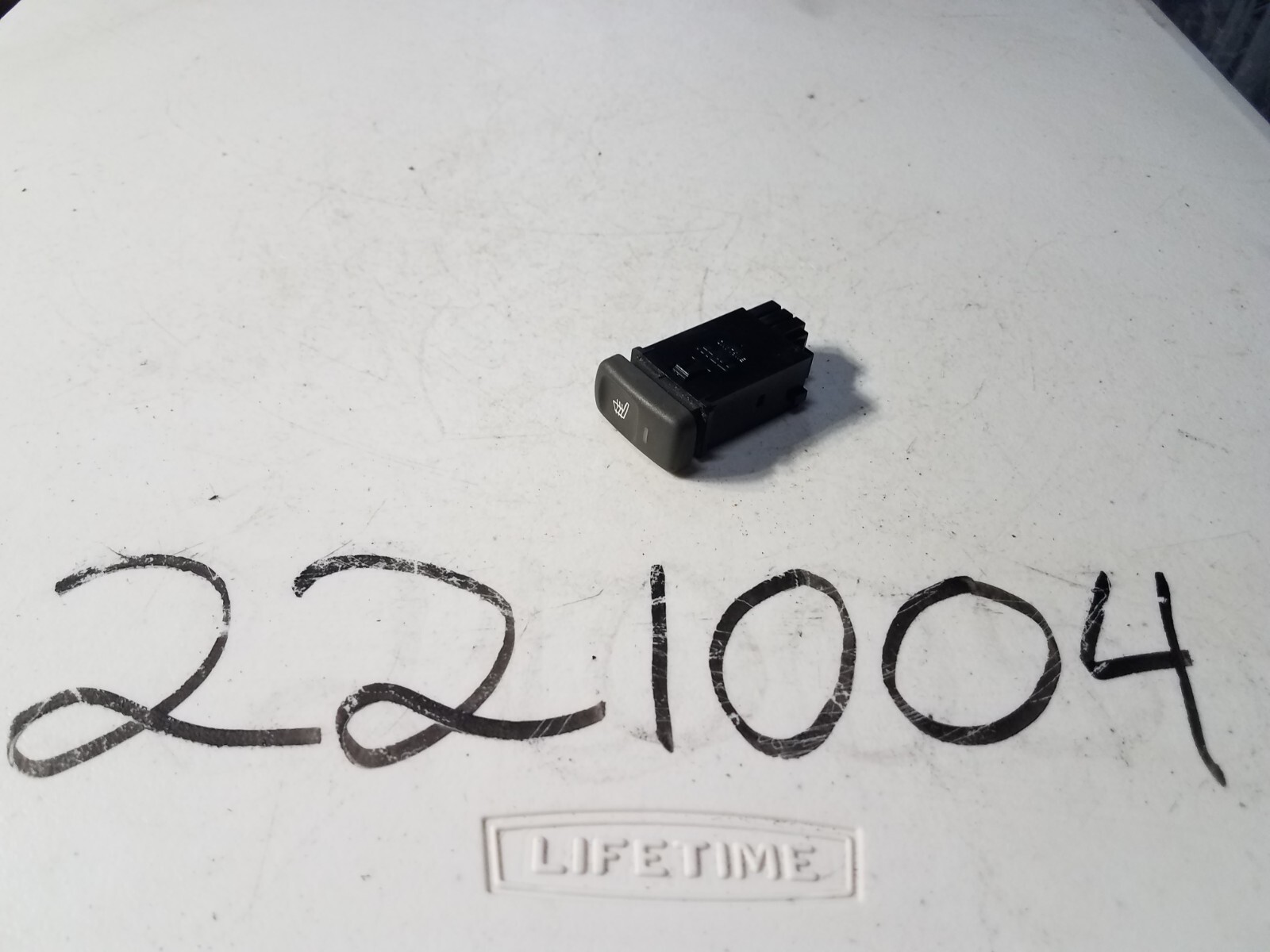 Volvo S40 V40 Heated Seat Switch Control Button 30862855 Left OEM